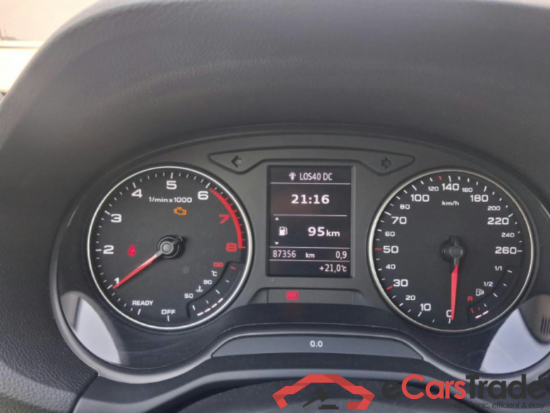 AUDI Q2 / 2016 / 5P / todoterreno Design 30 TFSI 85kW (116CV) #4