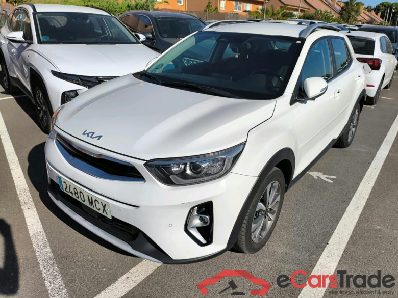 KIA Stonic / 2017 / 5P / todoterreno 1.0 T-GDi 74kW (100CV) MHEV iMT Drive (AC2) #1