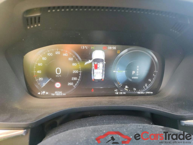VOLVO XC60 / 2017 / 5P / todoterreno 2.0 T8 AWD Business Plus Auto #4