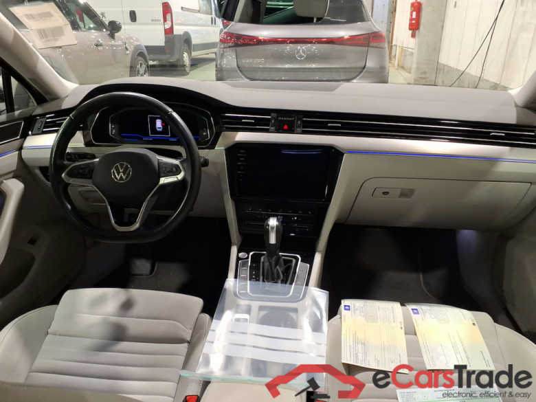 VOLKSWAGEN PASSAT VARIANT 2.0 TDI 90KW MSQ VARIANT ELEGANCE BUSINE #6
