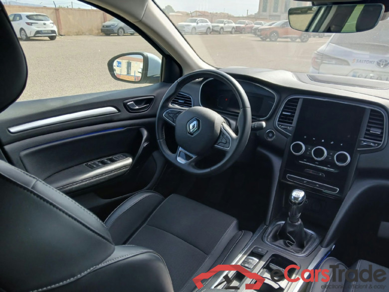 RENAULT Mégane / 2020 / 5P / berlina con portón Zen Blue dCi 85 kW (115CV) (CM) #3