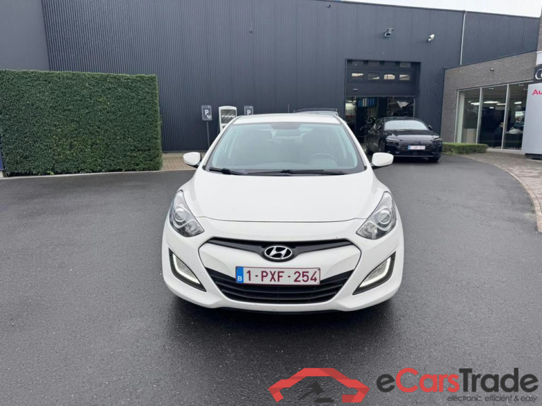HYUNDAI i30 Dsl 1.6 CRDi Go! #2