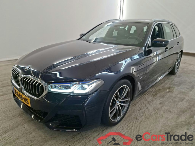 BMW 5 Serie Touring 530e M Sport 5d + Pano, Head-Up, BMW Laserlight