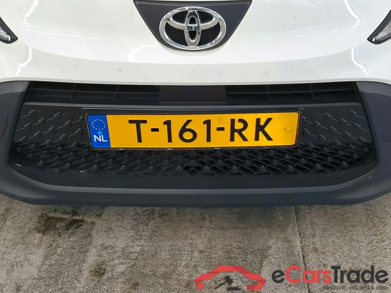Toyota AYGO X 1.0 VVT-i MT 5d #5