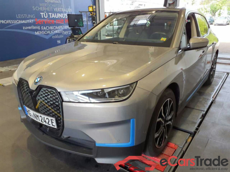 BMW iX  #2