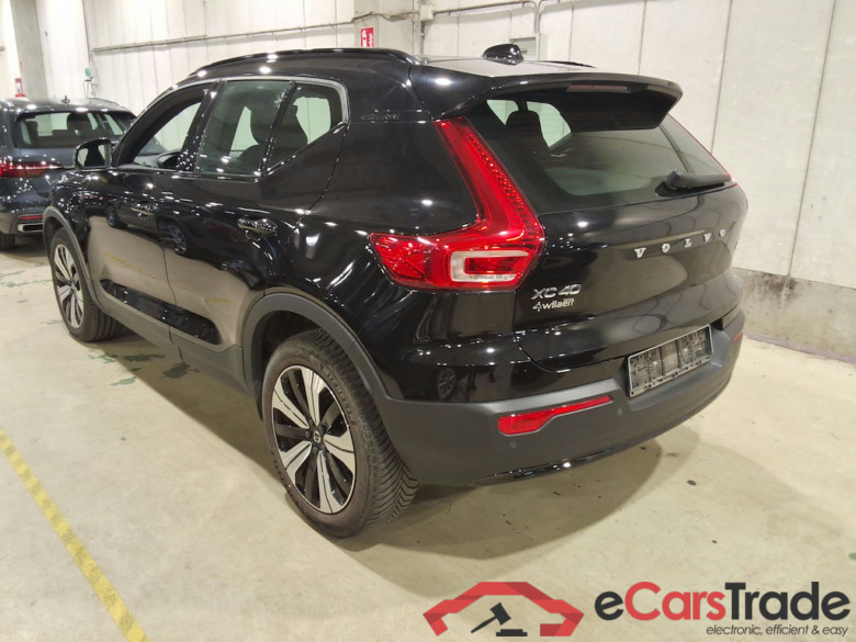 VOLVO XC40 1.5 T4 PHEV ULTIMATE DARK DESIGN DCT #2