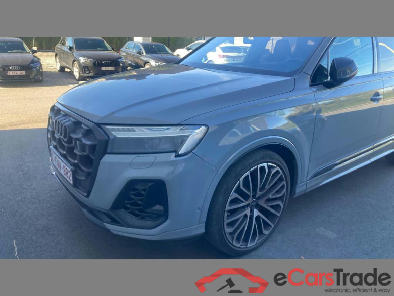 AUDI Q7 e-hybrid (PHEV) 60 TFSI e Quattro S line Tiptronic (360 kW) #1