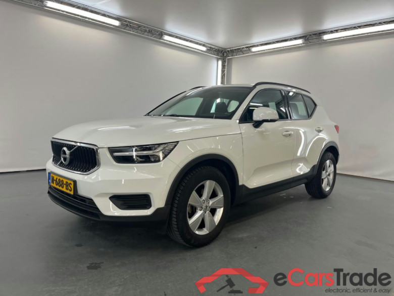 VOLVO XC40 1.5 T2 Momentum Core