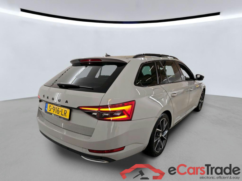 SKODA Superb Combi 110 kW #6
