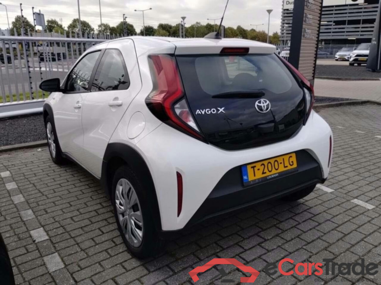 TOYOTA Aygo X 1.0 VVT-i MT Play #3