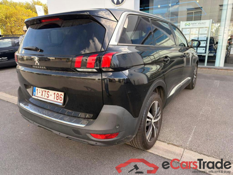 PEUGEOT 5008 1.2 PureTech Allure #3