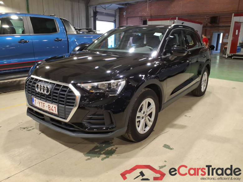 AUDI Q3 2.0 35 TDI S TRONIC BUSINESS EDITION