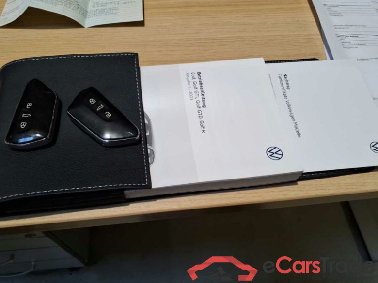 Volkswagen Golf VIII Lim. (CD1)(12.2019->2024) DE - LimS5 2.0 TSI EU6d, GTI OPF, 2020 - 2024 #3