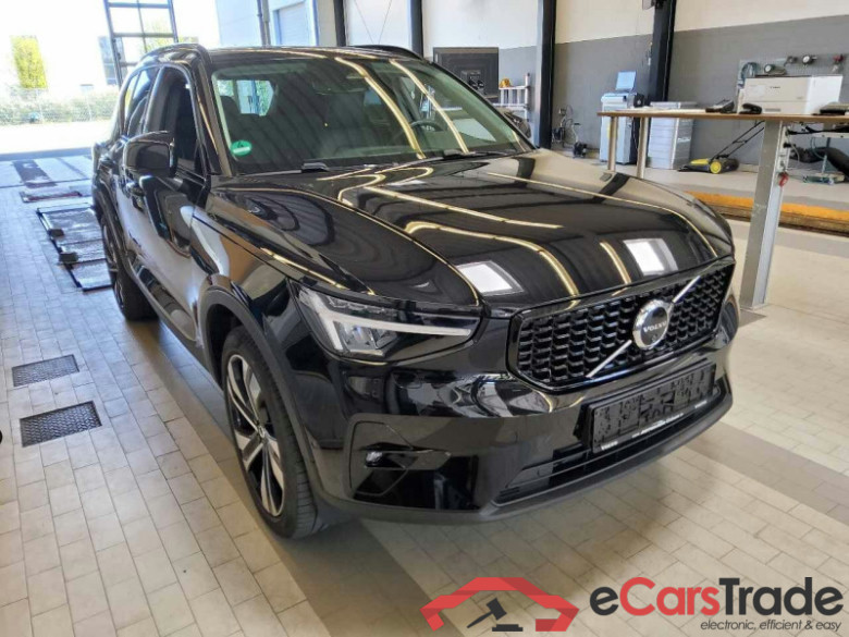Volvo XC40 (2017->) DE - SUV5 B4 2WD EU6d, Ultra Dark (EURO 6d), (Facelift) 2023 - 2024 #2