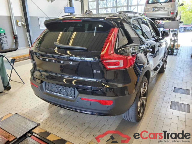 Volvo XC40 (2017->) DE - SUV5 B4 2WD EU6d, Ultra Dark (EURO 6d), (Facelift) 2023 - 2024 #3