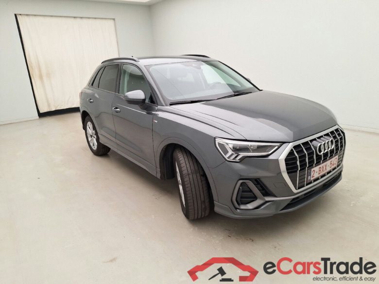 Audi, Q3 '18 PHEV, Q3 45 TFSie PHEV 180kW SL.Str. #5