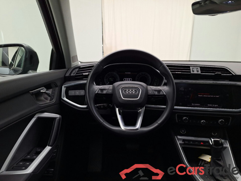 Audi, Q3 '18 PHEV, Q3 45 TFSie PHEV 180kW SL.Str. #6