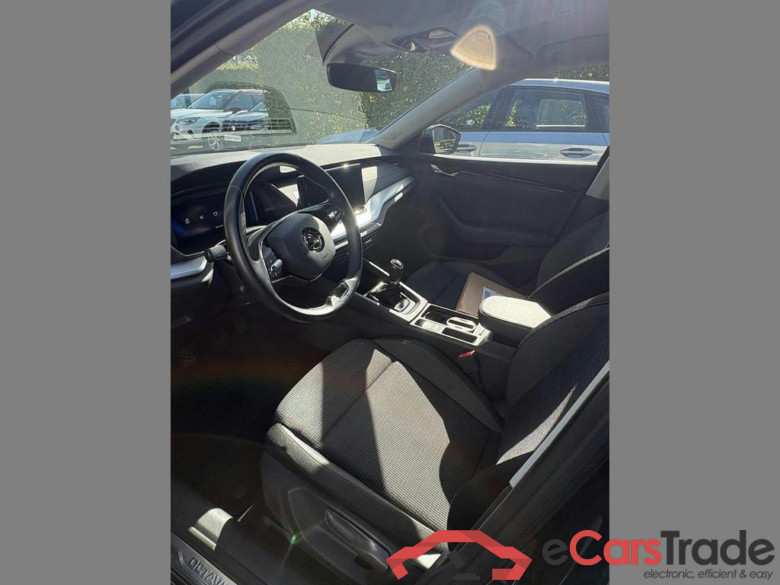 SKODA Octavia Combi SW 1.0 TSI Clever #5