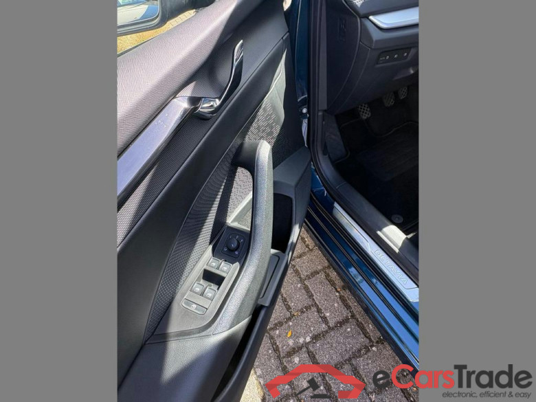 SKODA Octavia Combi SW 1.0 TSI Clever #6