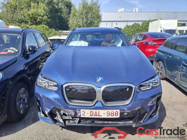 BMW iX3 iX3 5d !!! damaged car !!!
