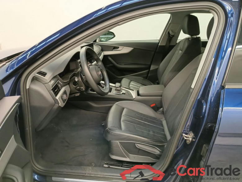 Audi A4 Avant 40 TDI quattro S tronic Advanced 5d #3