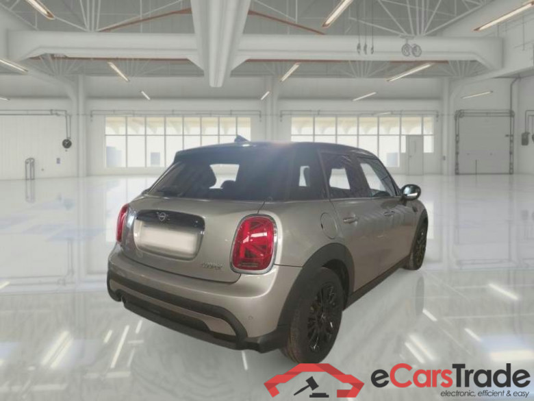 MINI MINI / 2021 / 5P / BERLINA COOPER CLASSIC AUTO #2
