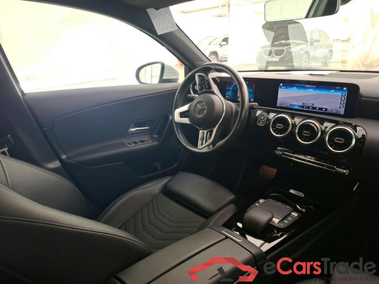 MERCEDES-BENZ Classe A Compact / 2018 / 5P / Berline A 200 d Business Line 8G-DCT #5