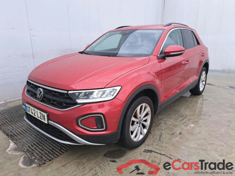 VOLKSWAGEN T-Roc / 2021 / 5P / todoterreno Life 1.5 TSI 110kW (150CV) DSG