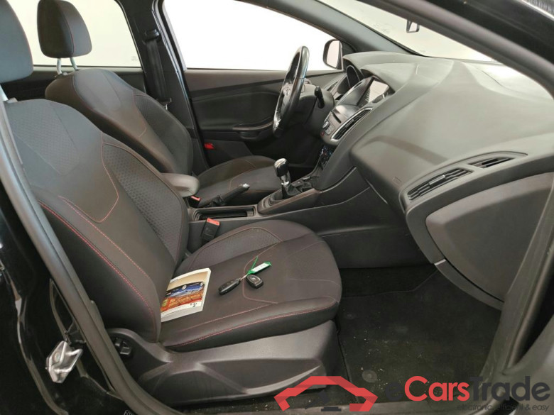 Ford Focus 1.0 EcoBoost ST-Line 125 pk Wagon 5d #3