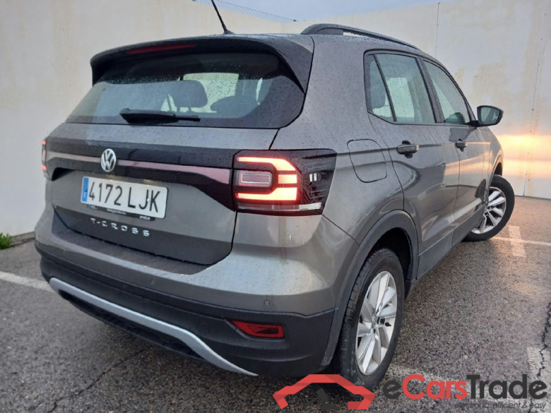 VOLKSWAGEN T-Cross / 2018 / 5P / todoterreno Advance 1.0 TSI 85kW (115CV) DSG (AC) #2