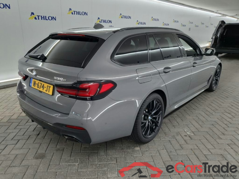 BMW 5-serie Touring 530e Business Edition Plus 5D 215kW #3
