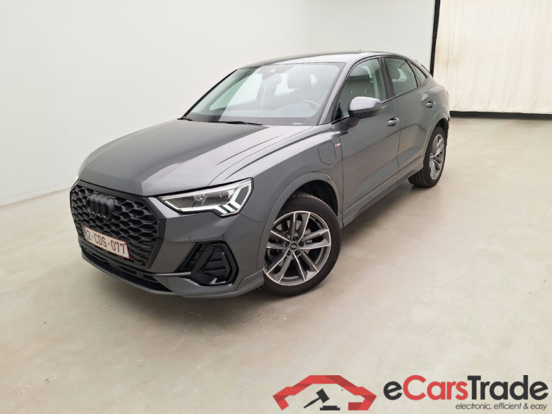 Audi, Q3 SB '19 PHEV, Q3 SB 45 TFSie PHEV S Li.Str. #2