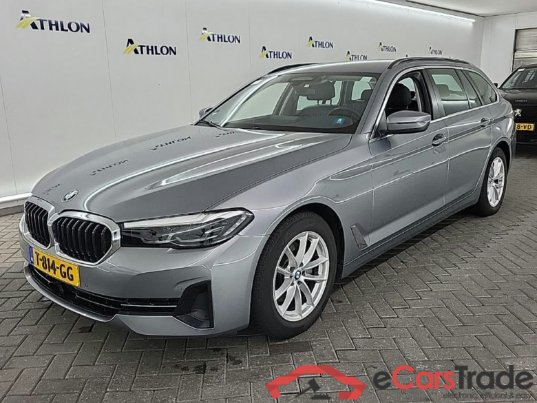 BMW 5-serie Touring 520iA Business Edition Plus 5D 135kW #1