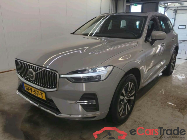 VOLVO XC60 2.0 T6 AWD Ess Edt B