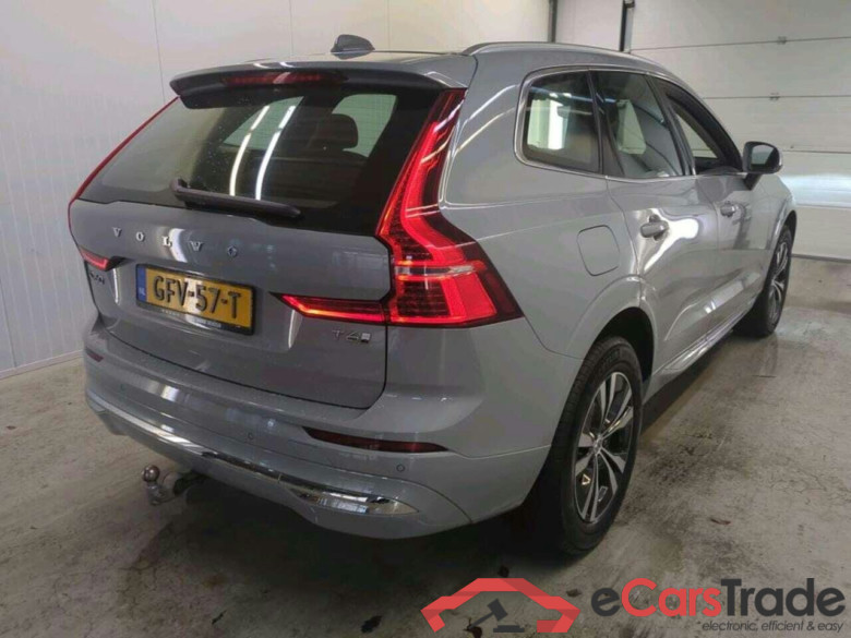 VOLVO XC60 2.0 T6 AWD Ess Edt B #2