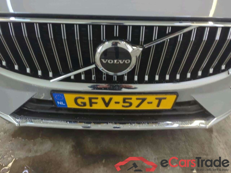 VOLVO XC60 2.0 T6 AWD Ess Edt B #4