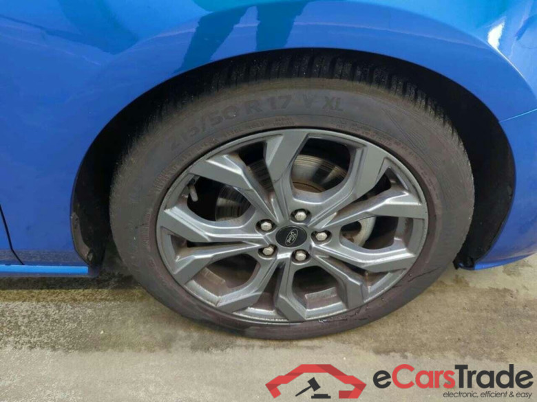 FORD Focus Wagon 1.0 EBH ST Line #5