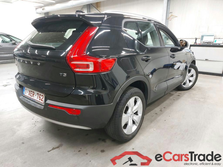 VOLVO - VOL XC40 T3 163PK Geartronic Momentum Pro With Arianne Leather & Pack Light & Winter & Park Assist  * PETROL * #2
