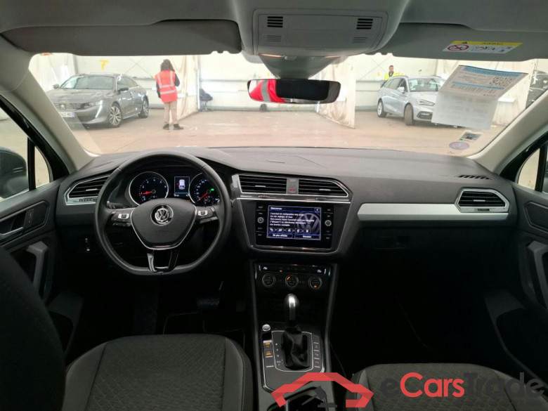 VOLKSWAGEN Tiguan / 2016 / 5P / SUV 1.5 TSI 150 EVO DSG7 Confortline Busines #5