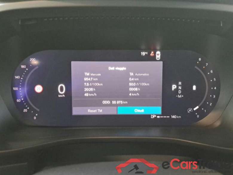 VOLVO XC40 / 2021 / 5P / SUV B3 AUTOMATICO CORE #4