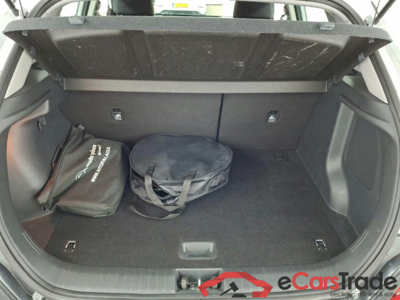 HYUNDAI Kona Comfort Electric 64 kWh 5D #5