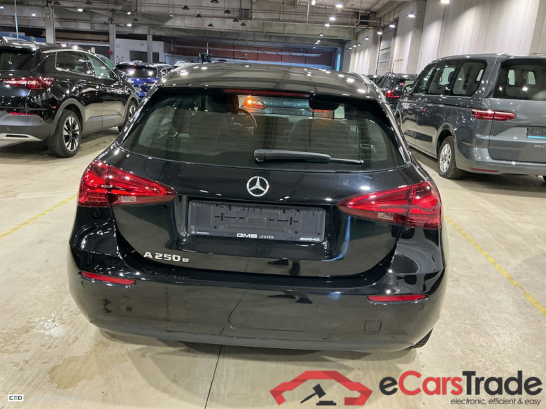 MERCEDES-BENZ A-CLASS 1.3 A 250 E BUSINESS LINE DCT #5