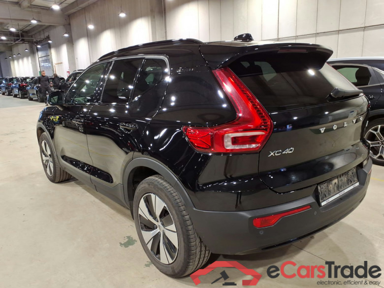 VOLVO XC40 1.5 T4 PHEV PLUS DARK DESIGN DCT #2