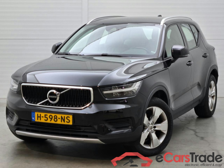 VOLVO XC40 1.5 T3 Momentum Pro #1