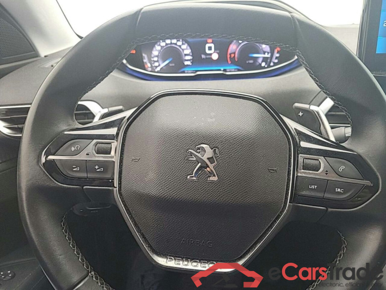 PEUGEOT 3008 1.2 PureTech Allure #6