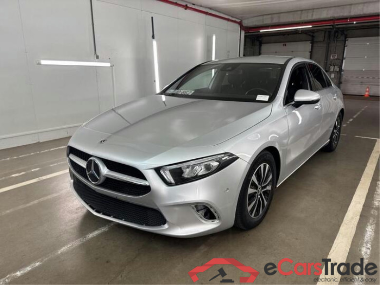 Mercedes A-Klasse Limousine A-Klasse Limousine A 180 Business Line 100kW/136pk  4D/P Auto-7
