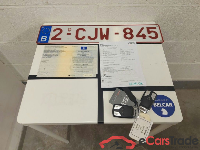 Audi Q5 Business Ed. Attraction 30 TDI S tronic 5d #4