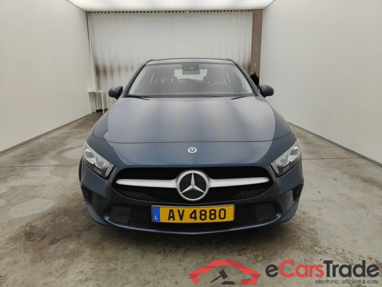 MERCEDES CLASSE A DIESEL (W177) A 180 d 116 Business Solution Essential 5d #5