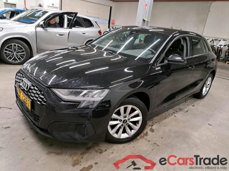 AUDI - AUD A3 SB 30 TDi 116PK Attraction Pack Business & APS Front & Rear