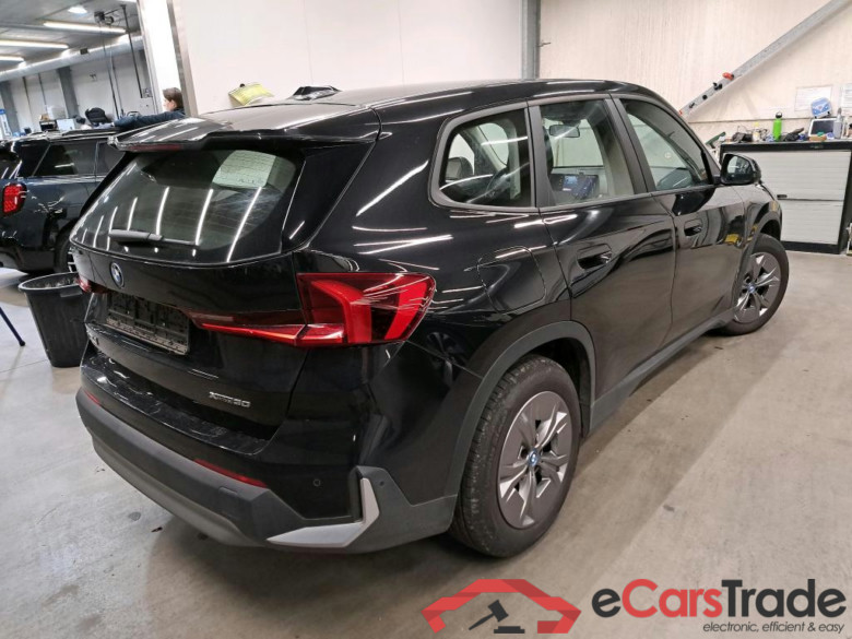 BMW I - BMW IX1 xDrive30 313PK With Cliamtic & Navigation & Cruise Control & Park Sensors Front & Rear  * ELECTRIC * #2